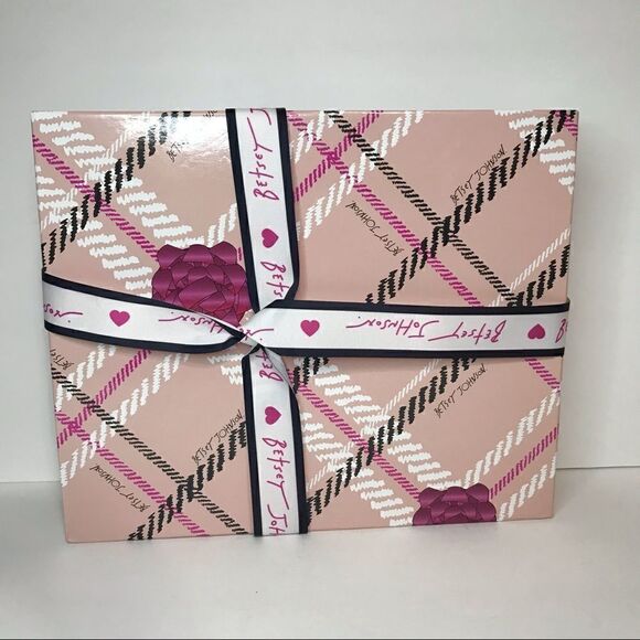 New! Betsey Johnson Gift Set Faux Leather Card Wallet Faux Fur Beanie Hat Bundle - Picture 9 of 9